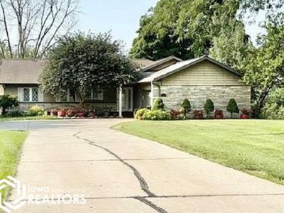 1608 W Lincoln Way, Marshalltown, IA, 50158