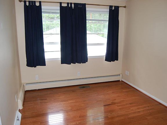 1st floor bedroom #1