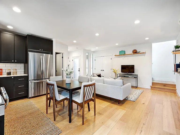 527 NE 89th St #B — Photo 21