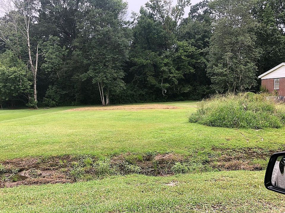 2nd image of Shady Ln W
