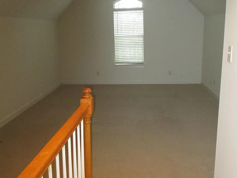 9153 Parliament Cir — Photo 25