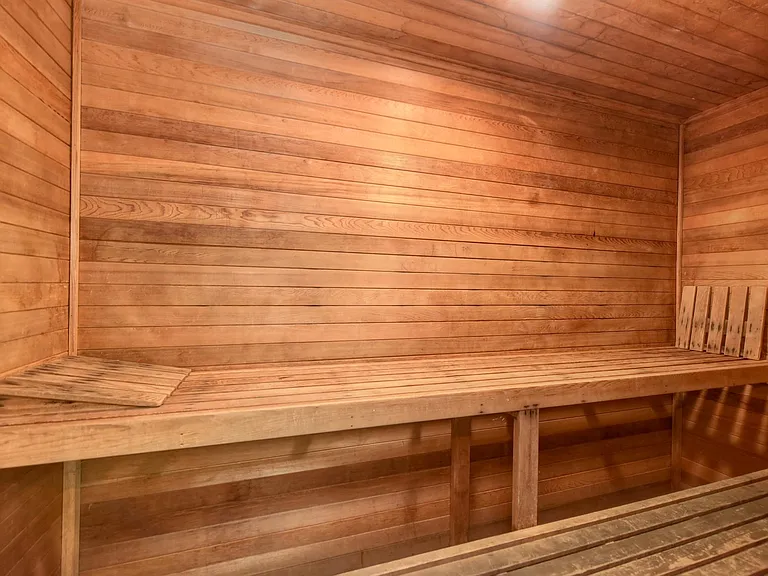 Dry Sauna