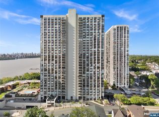200 Old Palisade Rd APT 21J, Fort Lee, NJ 07024