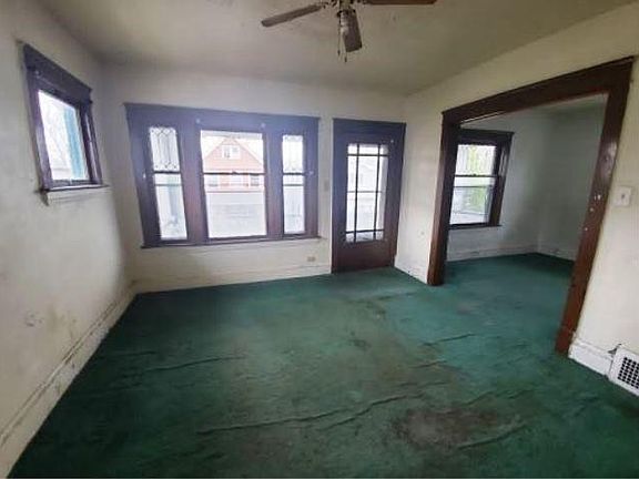 4th image of 11721 Honeydale Ave