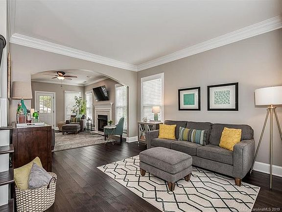 2nd image of 819 Stargard Ct