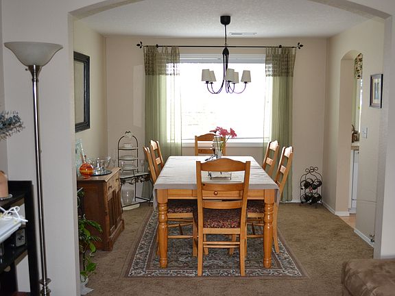 4th image of 4701 NE 40th St