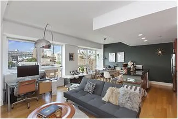 Sold by Urban Realty NYC | media 10
