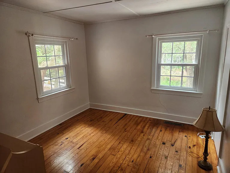 4407 Lee Ave — Photo 8