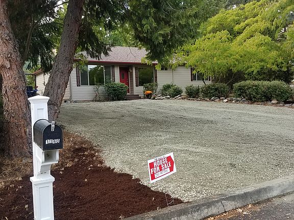 Huge driveway, RV parking