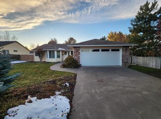 2624 Sari Dr, Klamath Falls, OR 97601
