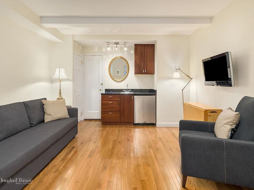 1st image of 333 E 43rd St #111