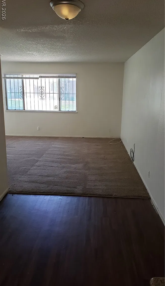 2 bed, 3.0 bath, 1320 sqft, $1,609 — Photo 4