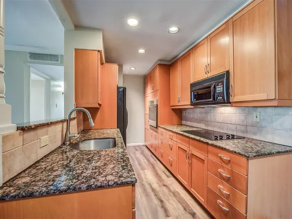 1601 S Shepherd Dr #2, Houston, TX 77019