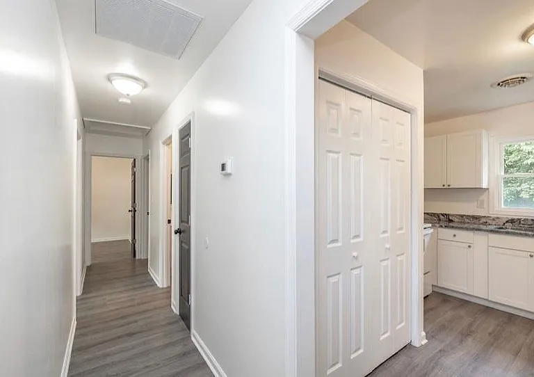 1803 Freeman St — Photo 3