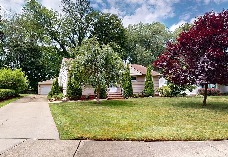 1st image of 3162 W 231st St