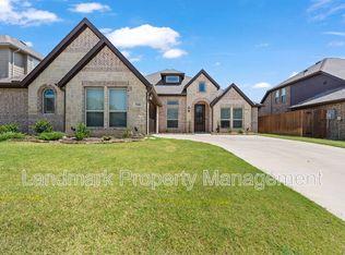 524 Joe St, Burleson, TX 76028