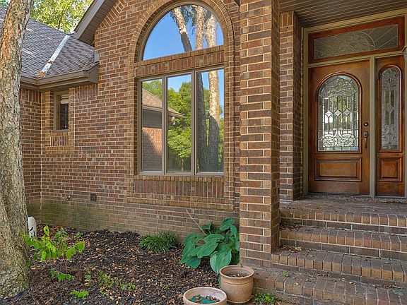2nd image of 4931 S Glenhaven Avenue
