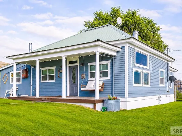 210 E Salmon Ave, Arco, ID 83213