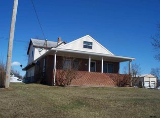 59 Maple St, Gettysburg, PA 17325