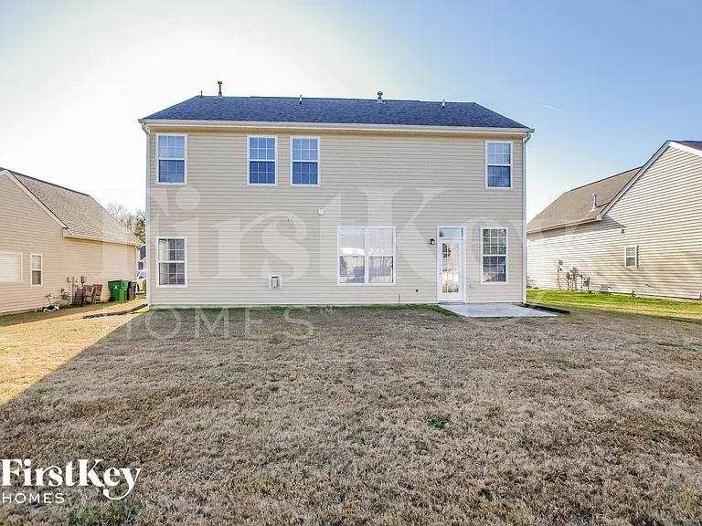 15236 Dehavilland Dr — Photo 15