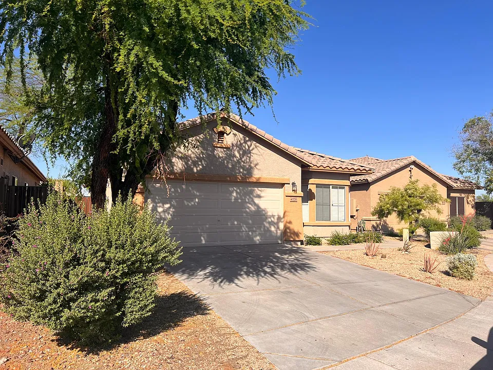 40720 N Capital Ct