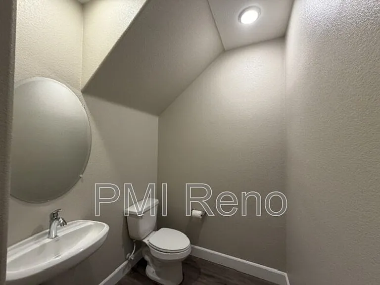1795 Dark Horse Rd #C — Photo 9