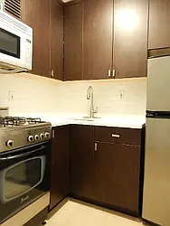 321 East 48th Street