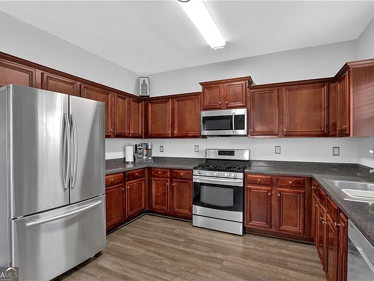 2145 Waterford Park Dr — Photo 6