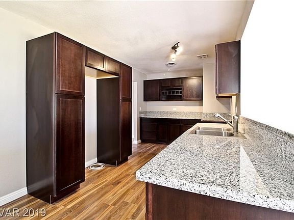 5th image of 6617 Alta Dr