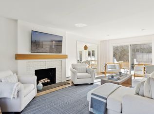 635 Water Mill Towd Rd, Southampton, NY 11968