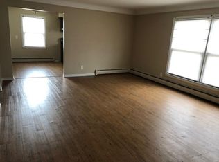 20881 Vernier Rd APT 9, Harper Woods, MI 48225