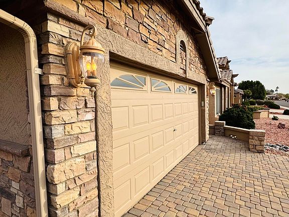 5th image of 8536 W ROCKWOOD Drive