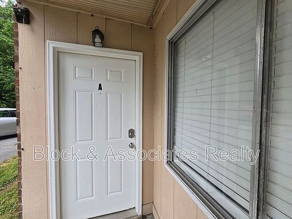 3rd image of 3501 Glendale Dr Unit A