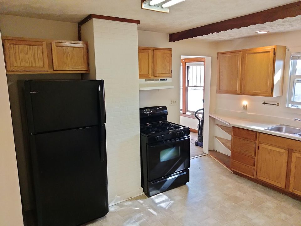 2nd image of 1919 S 16th St