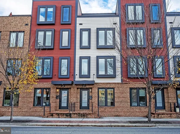607 N Henry St, Alexandria, VA 22314
