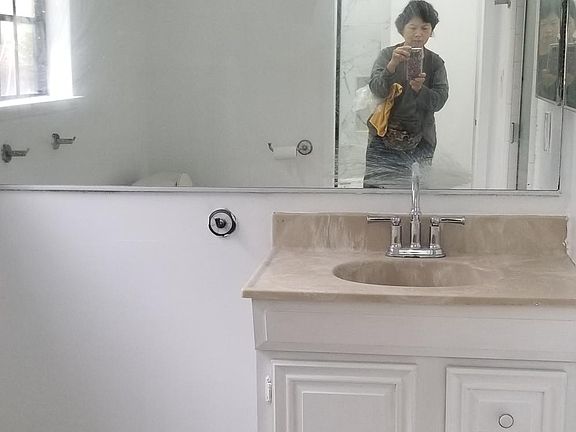 5th image of 203 W Monterrey Dr