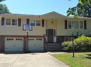 294 Kastler Ct, New Milford, NJ 07646
