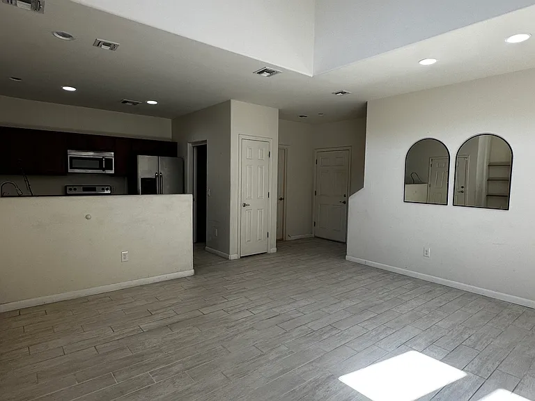 4150 N Thurston Ln #100 — Photo 6