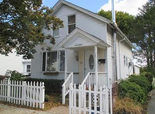68 Taylor St, Holyoke, MA 01040