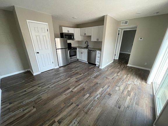 4th image of 4618 Cooper Ave