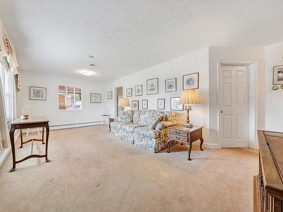 3rd image of 5340 Alexander Dr