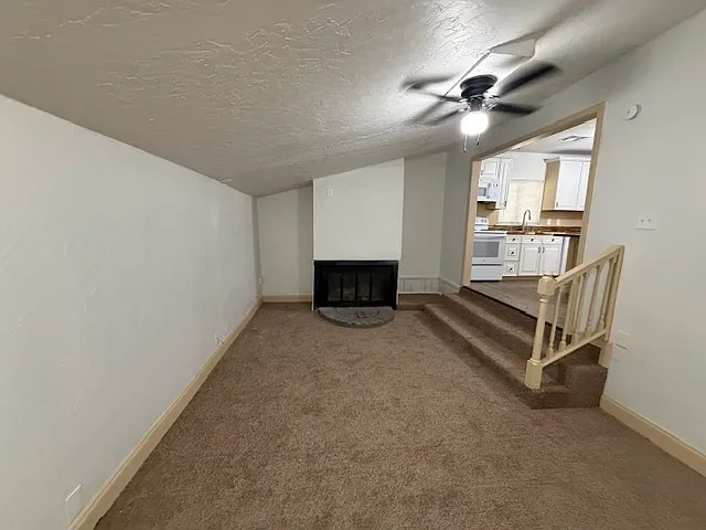 512 Northwest Glendale Drive - 1 — Photo 4