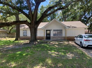 8421 Neptune Ave, Ocean Springs, MS 39564