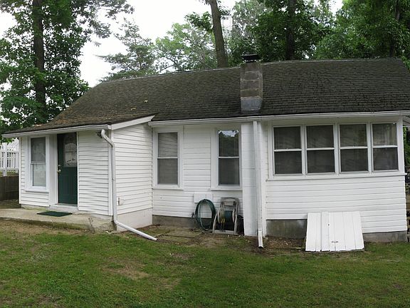 Southside-parking2patio,fromNorth