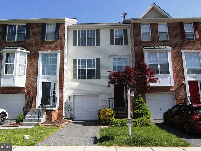 1917 Harpers Ct — Photo 1