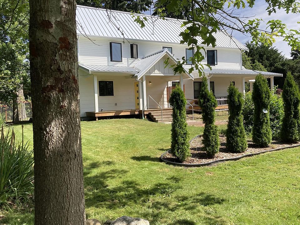 View of house - ADU is at left side of building