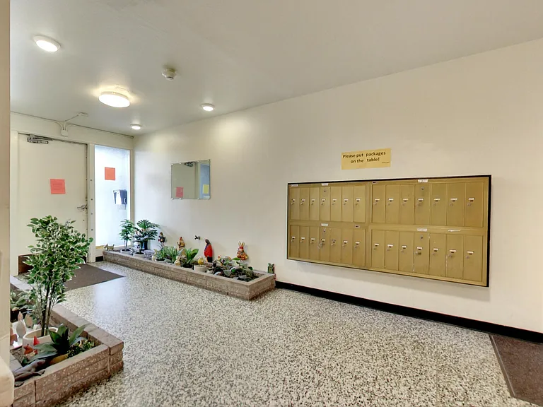 1300 Lawton St #301 — Photo 16