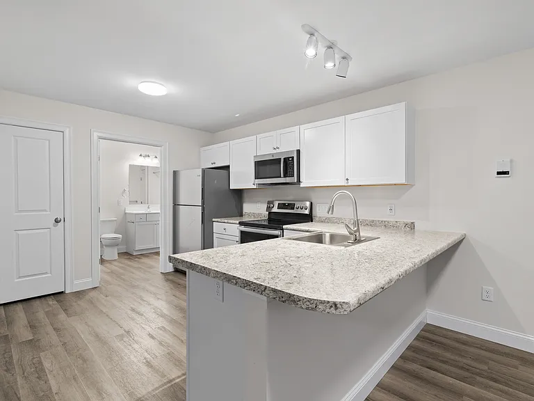 Cumberland Woods Apartments — Photo 5