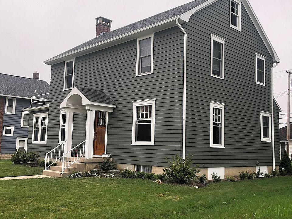 1st image of 237 E Wood St