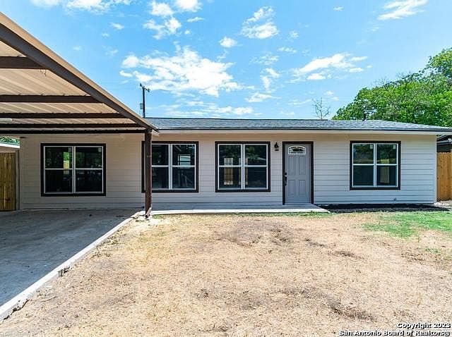 1st image of 114 WINEWOOD DR